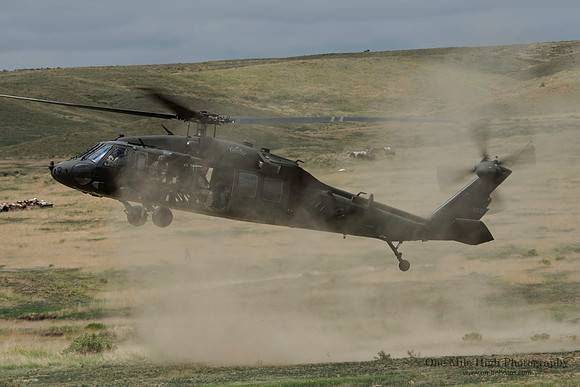Sikorsky UH-60 Black Hawk (85-24460) - Company A, 2-135th Aviation Regiment (GSAB)