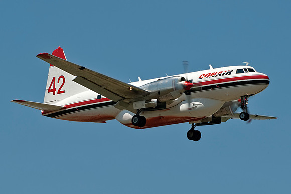 Convair CV-580 (C-GYXC) - Tanker 142