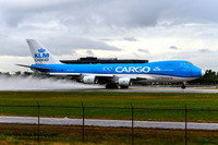 Boeing 747-406ERF (PH-CKB)