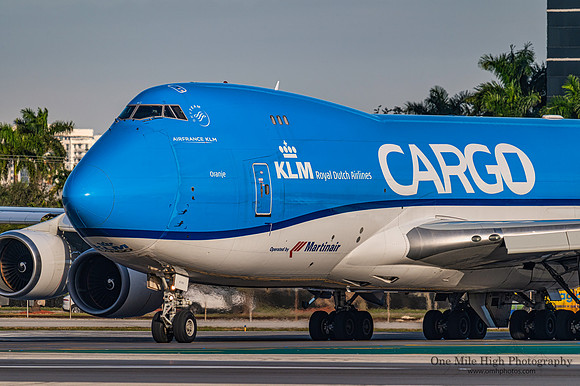 Boeing 747-406ERF (PH-CKC)