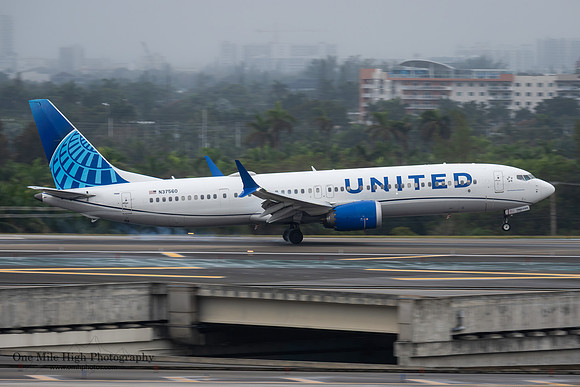 Boeing 737-Max 9 (N37560)